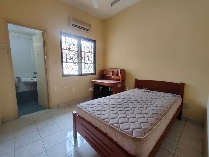 Terraced House for Sale in Bandar Botanic (Klang) - Pei Wen Lim - Bedroom - PropertyGuru.com.my
