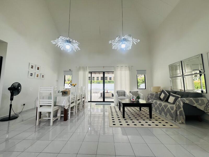 Bungalow for Rent in Leisure Farm (Gelang Patah) - Roy Lim Wei Chao - Living Room - PropertyGuru.com.my