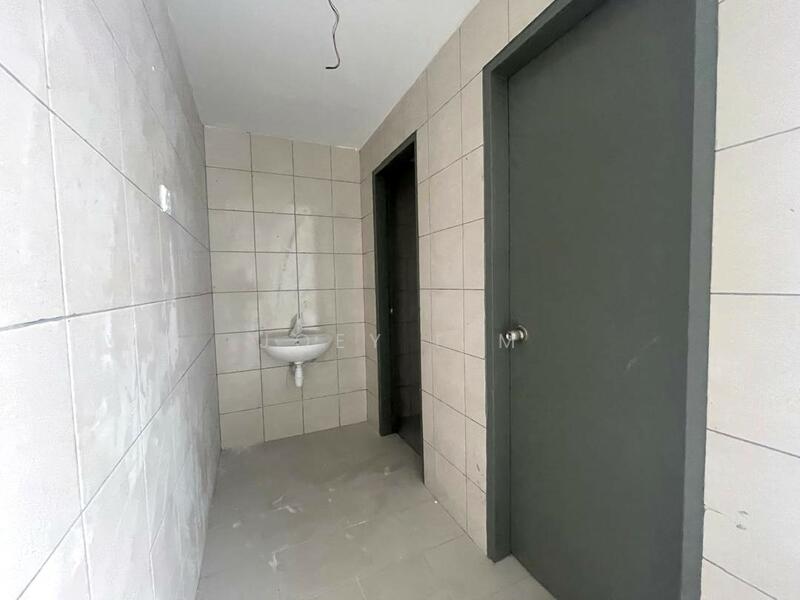 Commercial Semi-D for Rent in Balakong (Selangor) - Joey Lim - Bathroom - PropertyGuru.com.my