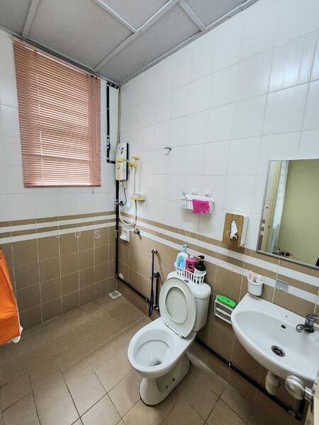 Terraced House for Sale in Taman Seri Bukit Segambut (Batu) - Justin Voon - Bathroom - PropertyGuru.com.my