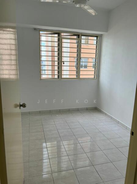 For Sale - The 19 Usj City Mall