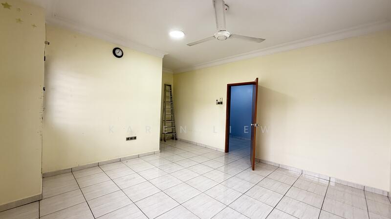 2-storey Terraced House for Sale in Bandar Damai Perdana (Cheras) - Karen Liew - Living Room - PropertyGuru.com.my
