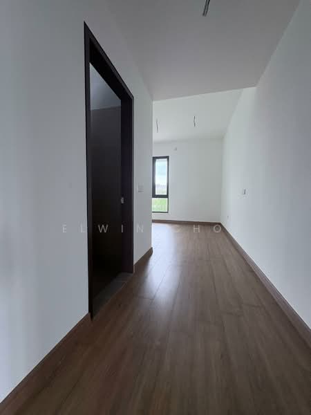 2-storey Terraced House for Sale in Bandar Bukit Raja (Klang) - Elwin Chok - Corridor - PropertyGuru.com.my