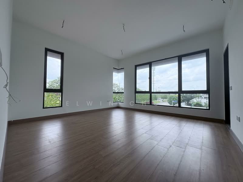 2-storey Terraced House for Sale in Bandar Bukit Raja (Klang) - Elwin Chok - Living Room - PropertyGuru.com.my