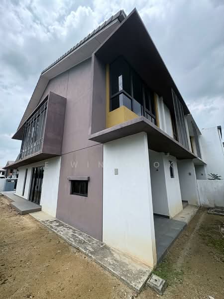2-storey Terraced House for Sale in Bandar Bukit Raja (Klang) - Elwin Chok - Exterior - PropertyGuru.com.my
