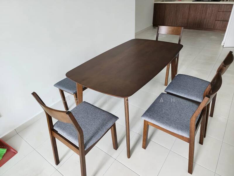 The Golden Triangle Condominium untuk Untuk Disewa - RM 1,800 /bulan, Mac 2026 - Dining Room - PropertyGuru.com.my