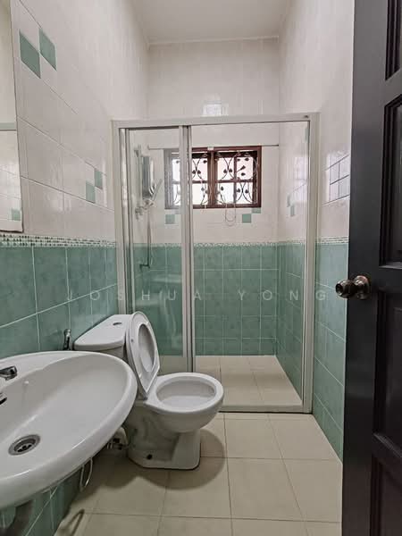 Semi-Detached House for Sale in Kajang (Selangor) - Joshua Yong - Bathroom - PropertyGuru.com.my