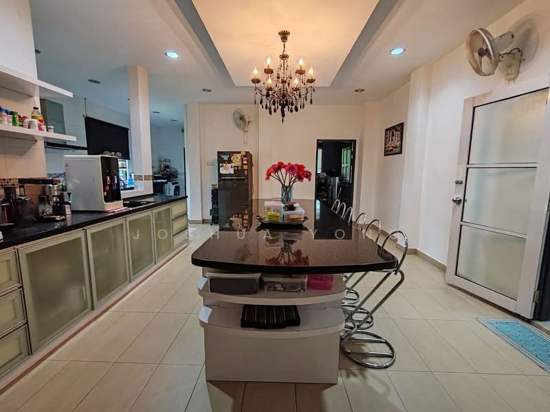 Semi-Detached House for Sale in Kajang (Selangor) - Joshua Yong - Kitchen - PropertyGuru.com.my