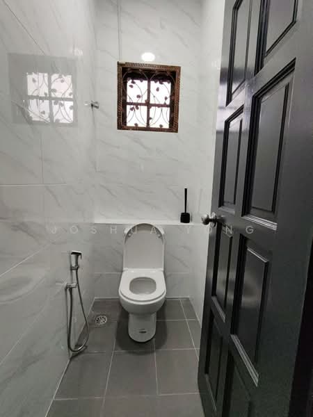 Semi-Detached House for Sale in Kajang (Selangor) - Joshua Yong - Bathroom - PropertyGuru.com.my