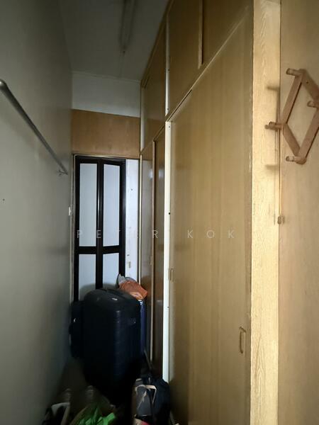 Walk-in wardrobes