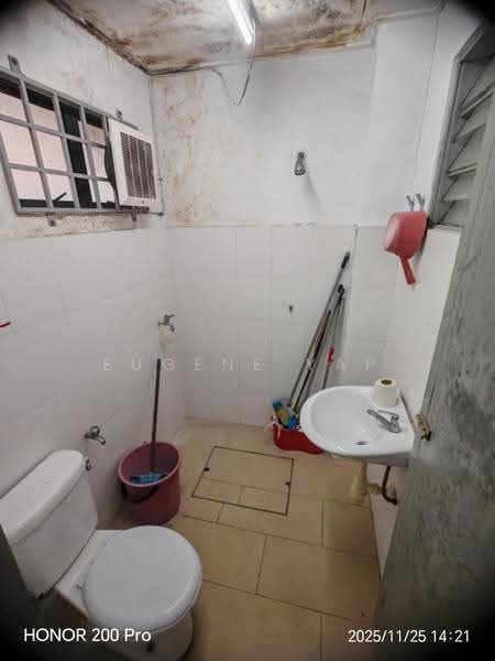 Rumah Teres 1-Tingkat untuk Dijual di Taman Ehsan (Kepong) - Eugene Yap - Bathroom - PropertyGuru.com.my