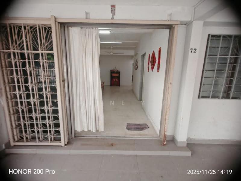 Rumah Teres 1-Tingkat untuk Dijual di Taman Ehsan (Kepong) - Eugene Yap - Corridor - PropertyGuru.com.my