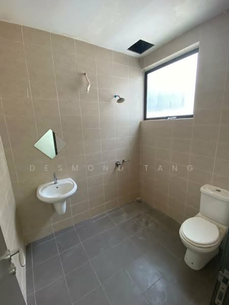 3-storey Terraced House for Sale in Batu Caves (Selangor) - Desmond Tang - Bathroom - PropertyGuru.com.my