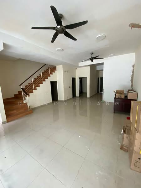 3-storey Terraced House for Sale in Batu Caves (Selangor) - Desmond Tang - PropertyGuru.com.my