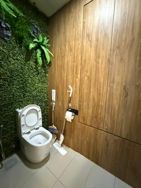 Service Residence for Sale at The Park 2 - Alex Chin - Bathroom - PropertyGuru.com.my