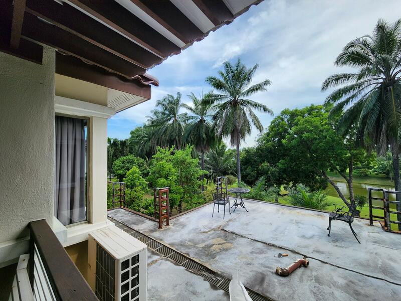 Bungalow House untuk Dijual di Kota Kemuning (Shah Alam) - J J - Balcony - PropertyGuru.com.my