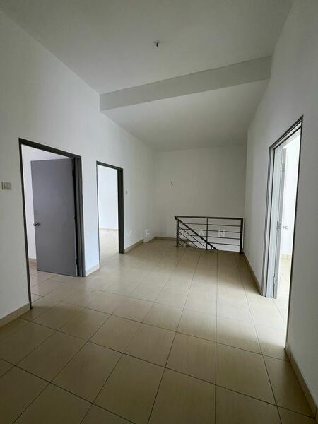 Terraced House for Sale in Ijok (Selangor) - Dave Tan - Corridor - PropertyGuru.com.my