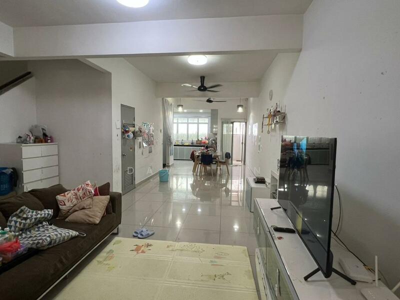 Emerald West untuk Untuk Dijual - RM 680,000, Mac 2026 - Living Room - PropertyGuru.com.my