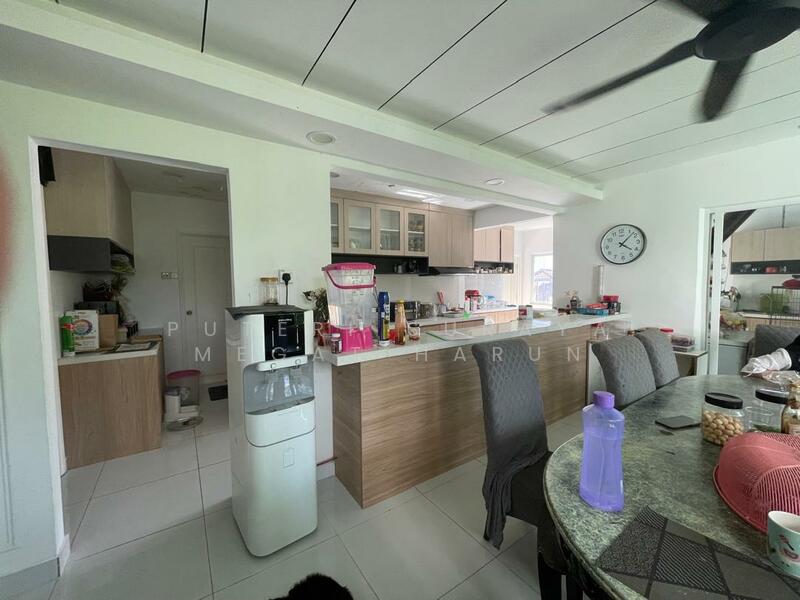 Open Kitchen and Dining