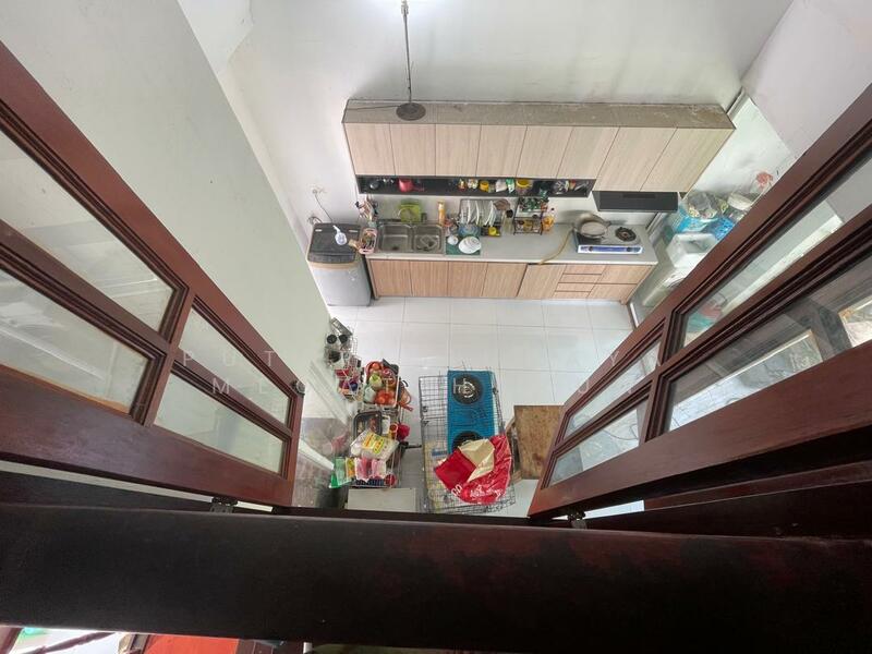 Loft Overlooking the Kitchen