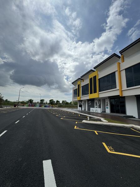 Shop for Sale in Shah Alam (Selangor) - Abu Mansur - Exterior - PropertyGuru.com.my