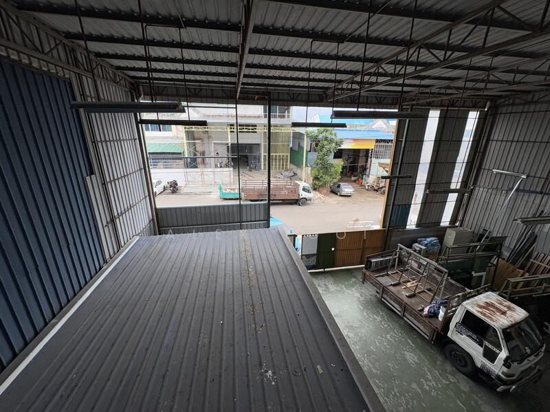 For Rent - Kawasan Perindustrian Taman Universiti Factory