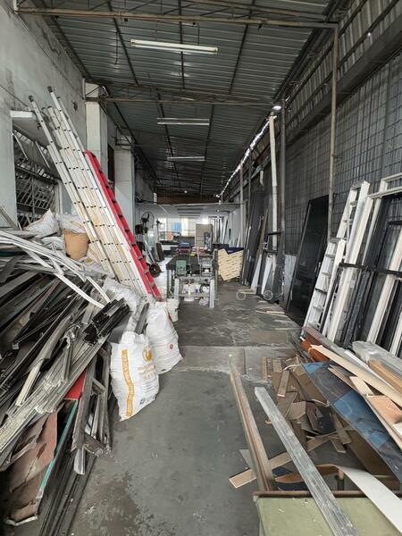 For Rent - Kawasan Perindustrian Taman Universiti Factory