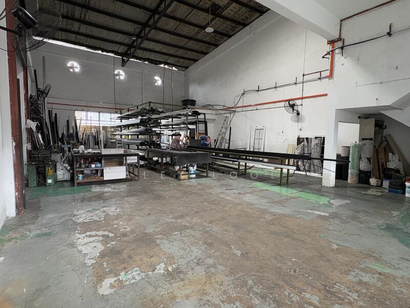For Rent - Kawasan Perindustrian Taman Universiti Factory