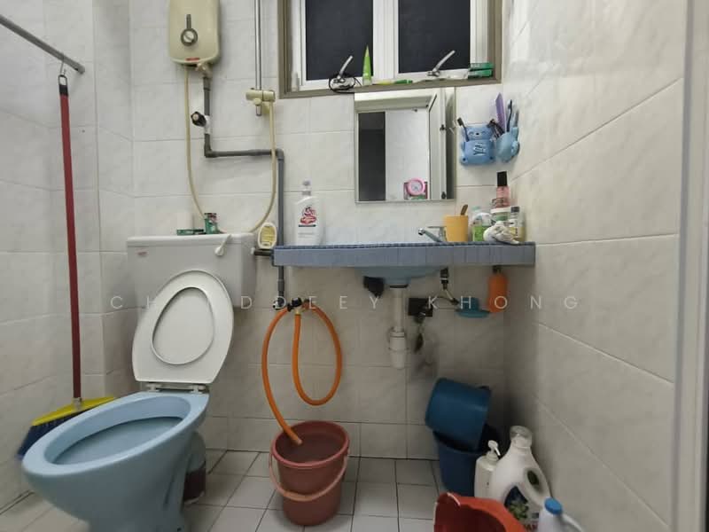 Apartment for Sale at Taman Lembah Maju - Chinddeey Khong - Bathroom - PropertyGuru.com.my
