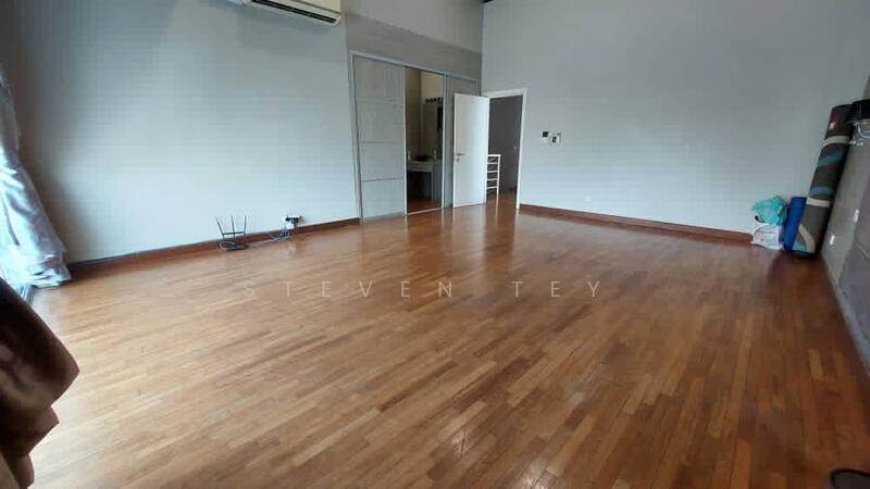 Rumah Berkembar untuk Dijual di Setia Eco Park (Setia Alam) - Steven Tey - Living Room - PropertyGuru.com.my