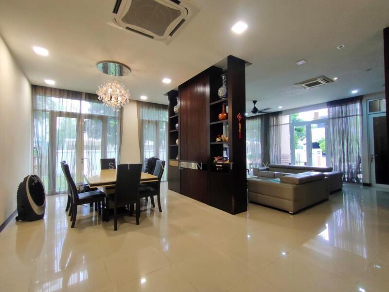 Bungalow for Sale in Setia Eco Park (Setia Alam) - Steven Tey - Living Room - PropertyGuru.com.my