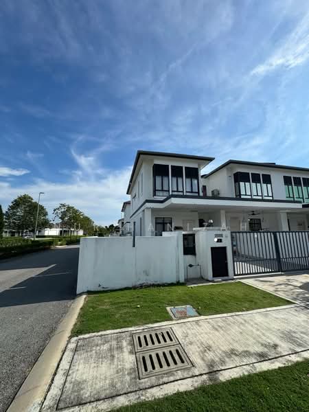 2-storey Terraced House for Sale in Puncak Alam (Selangor) - Nur Hanizah - PropertyGuru.com.my