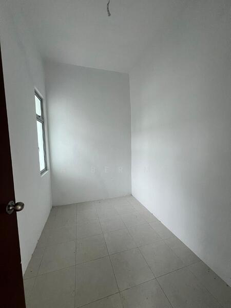 For Sale - Taman Scientex Kota Tinggi