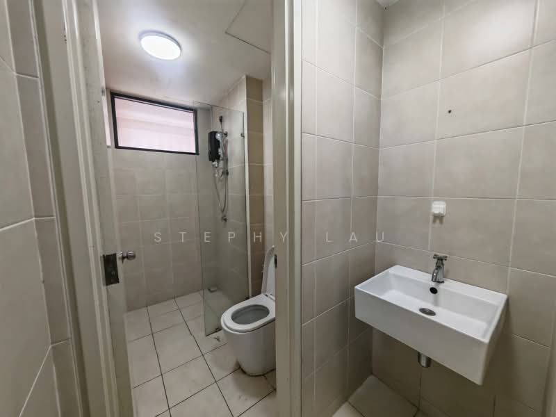 Office for Rent in Bandar Sunway (Sunway) - Stephy Lau - Bathroom - PropertyGuru.com.my