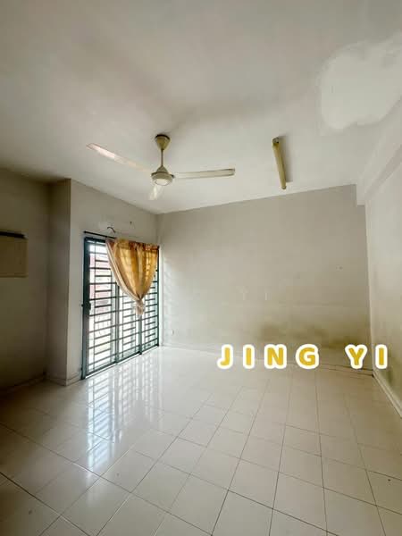 Rumah Teres 2 Tingkat untuk Dijual di Alma (Bukit Mertajam) - Jing Yi - Living Room - PropertyGuru.com.my