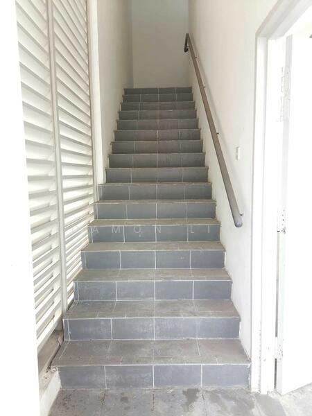 Semi-D Factory for Sale in Gelang Patah (Johor) - Damon Lim - Corridor - PropertyGuru.com.my