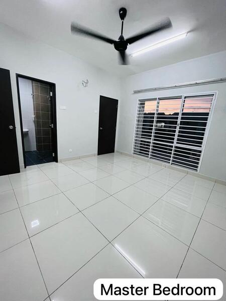 2-storey Terraced House for Sale in Dengkil (Selangor) - Chris Ong - Master Bedroom - PropertyGuru.com.my