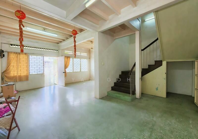 Terraced House for Sale in Island Glades (Jelutong) - Qyan Goh - Living Room - PropertyGuru.com.my