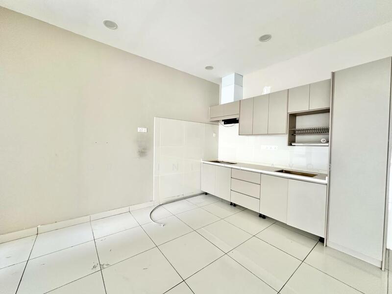 4-storey Terraced House for Sale in Damansara Perdana (Selangor) - Noor Aini Bt Ayob - Kitchen - PropertyGuru.com.my