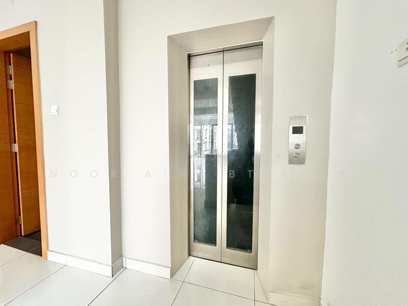 4-storey Terraced House for Sale in Damansara Perdana (Selangor) - Noor Aini Bt Ayob - Corridor - PropertyGuru.com.my