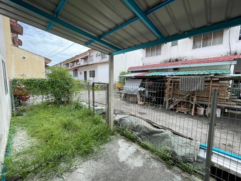 Rumah Teres untuk Dijual di Taman Pinggiran Senawang (Sungai Gadut) - Mohamad Khaidir Shah Md Razak - Exterior - PropertyGuru.com.my