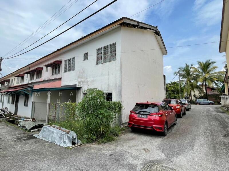 Rumah Teres untuk Dijual di Taman Pinggiran Senawang (Sungai Gadut) - Mohamad Khaidir Shah Md Razak - Exterior - PropertyGuru.com.my
