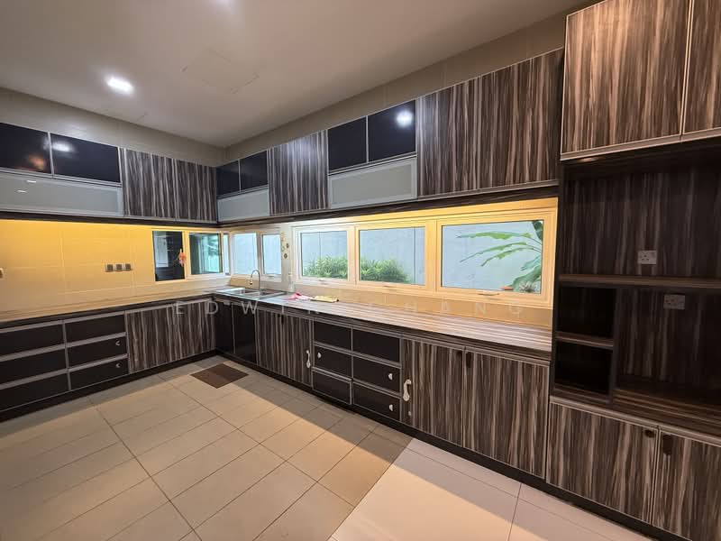 Semi-Detached House for Sale in Bandar Kinrara (Selangor) - Edwin Chang - Kitchen - PropertyGuru.com.my