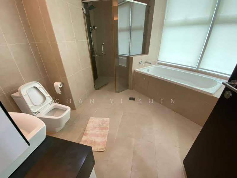 Kondominium untuk Disewa di Gurney Paragon - Chan Yi Shen - Bathroom - PropertyGuru.com.my