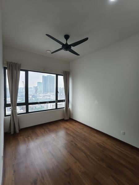 Servis Apartment untuk Dijual di Petalz Residences - Karl Lua - Bedroom - PropertyGuru.com.my