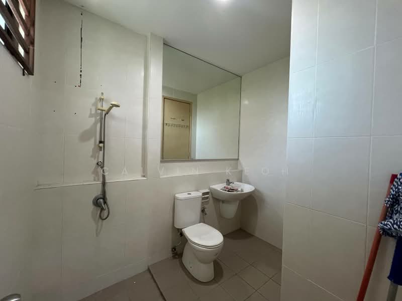 2-storey Terraced House for Sale in Taman Genting Emas (Balik Pulau) - Calvin Keoh - Bathroom - PropertyGuru.com.my