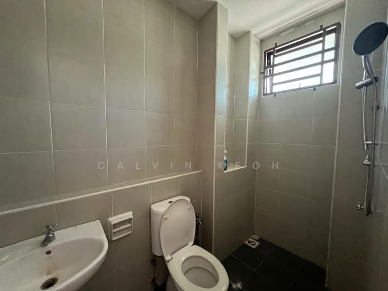 2-storey Terraced House for Sale in Taman Genting Emas (Balik Pulau) - Calvin Keoh - Bathroom - PropertyGuru.com.my