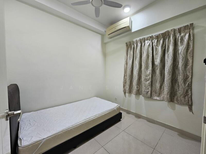 Condominium for Sale at The Z Residence - Jane Shoo - Bedroom - PropertyGuru.com.my