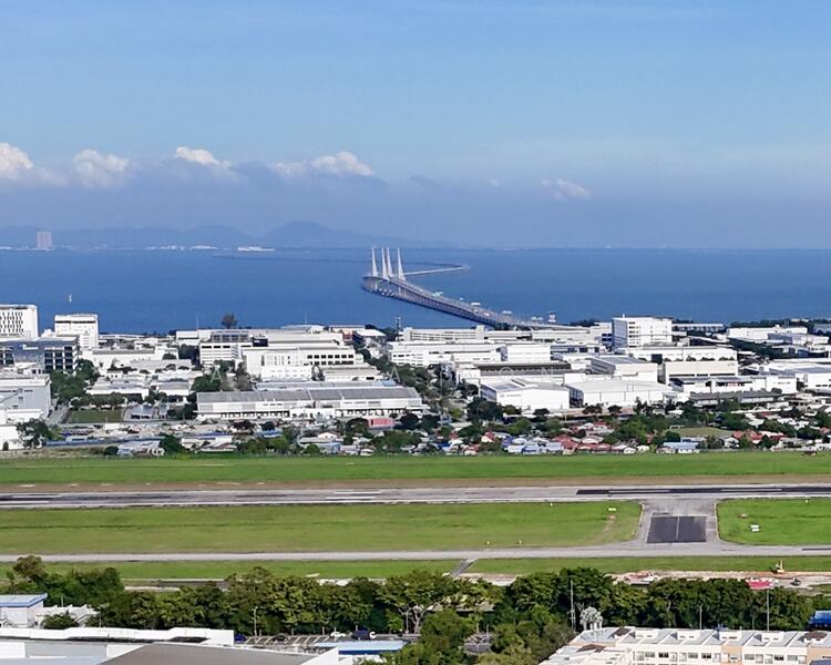 HAVANA Airport Seaview