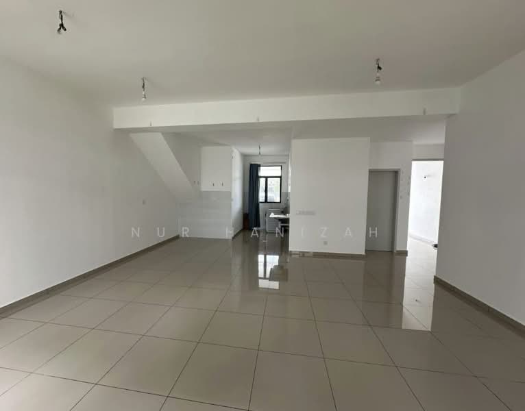 Townhouse for Sale in Eco Grandeur (Puncak Alam) - Nur Hanizah - Living Room - PropertyGuru.com.my